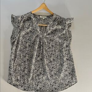 (EUC) Chaus New York Black and White Blouse